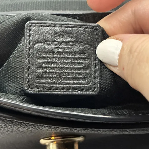 Coach Liv Pouch Crossbody Bag Black Pebbled Leather Small Purse - Image 3