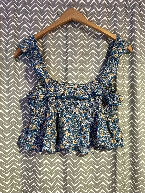 NWT Natural Life | Angelina Smocked Top - Blue Ditsy Floral, Large - Image 5
