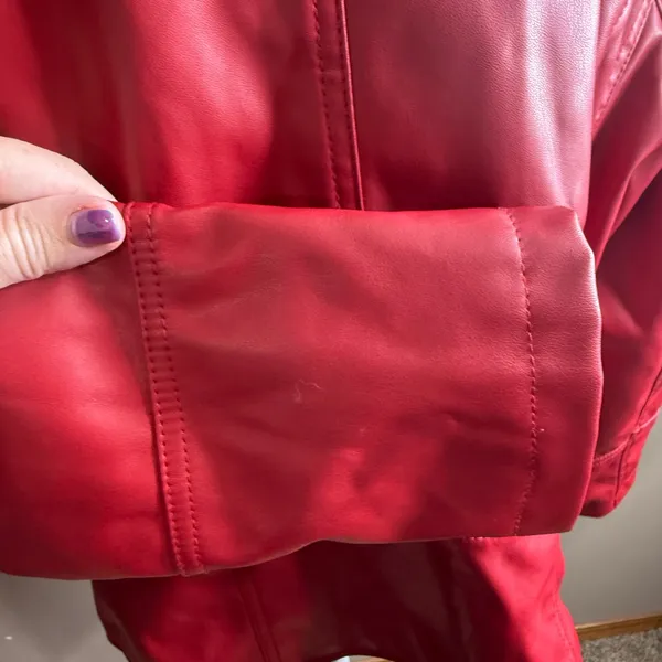 NWT C & A Red Leather Zip - Image 9