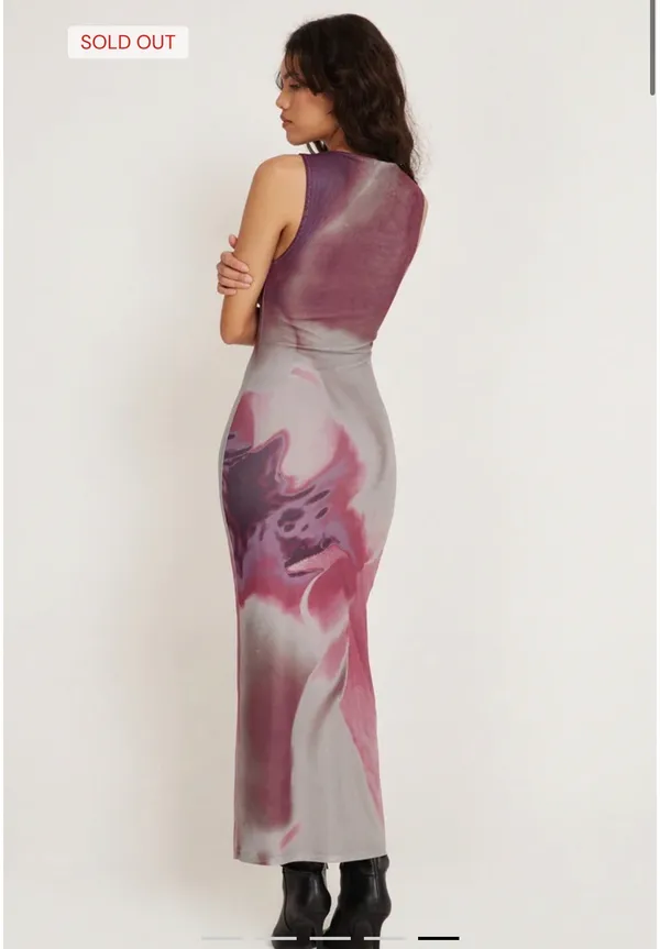 Motel Rocks Grey and Maroon Maxi Dress - Image 3
