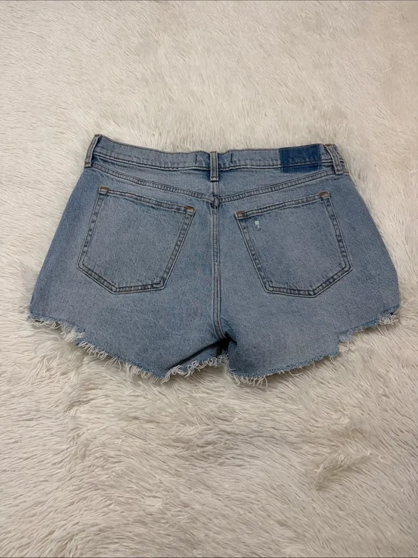 Abercrombie & Fitch Light Blue Distressed Denim Mom Shorts - Image 4