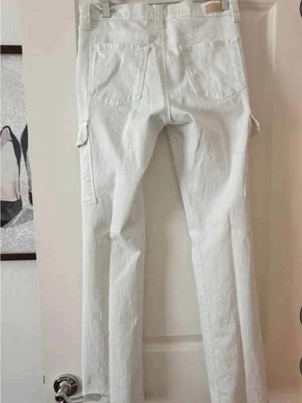 White Wide-Leg Cargo Jeans - Women - Image 2