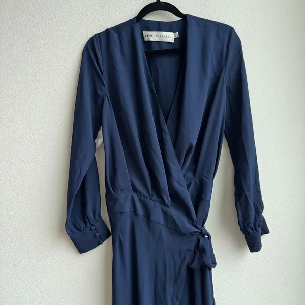 NWT Fame And Partners Long Sleeve Navy Blue Maxi Wrap Cocktail Ball Dress Size 4 - Image 2