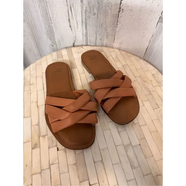 A New Day Brown Criss Cross Slide Sandals Women’s Size 8 Casual Summer Flats - Image 2