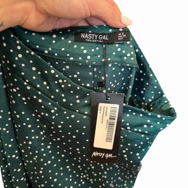NWT Nasty Gal Green Polka Dot Satin Two Piece Set Crop Top & Wide Leg Pants - Image 6