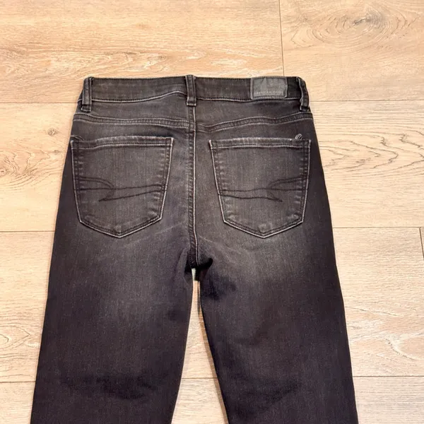 American Eagle AEO Jeans Black Distressed Skinny‎ High Rise Long Size 2 - Image 4