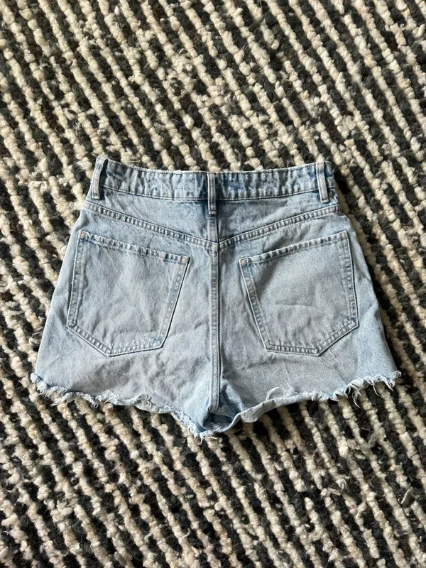ZARA Jean Shorts High-Rise - Image 2