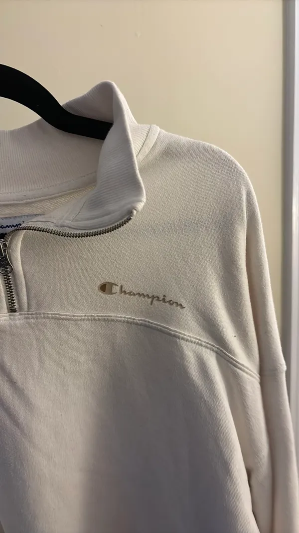 Champion Cropped Hoodie - Image 2