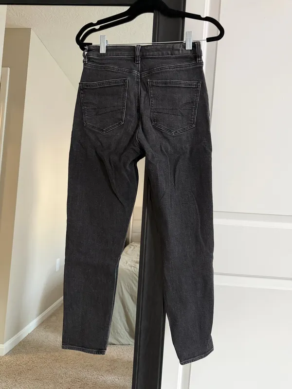 American Eagle Mom Jeans Black - Image 2