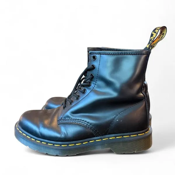 Dr. Martens Black Leather 8-Eye Combat Boots Men’s 8 Women’s 9 AirWair - Image 3