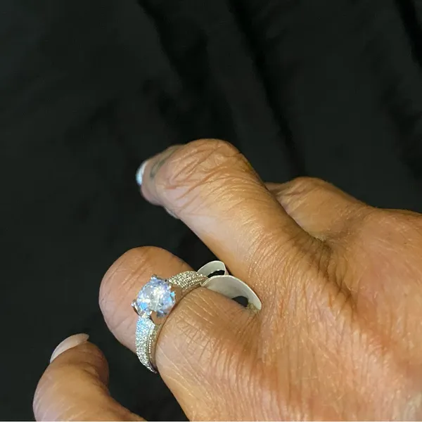 CZ Sterling Silver 925 Size 6 Ring - Image 4