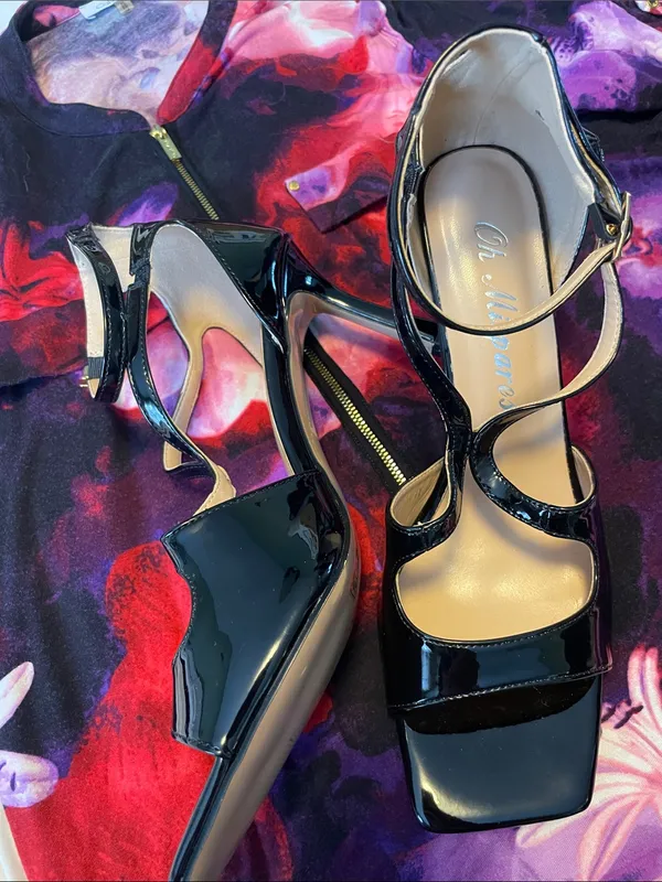 Black Patent Strappy Square-Toe Women's Heels with Ankle Wrap - Image 4