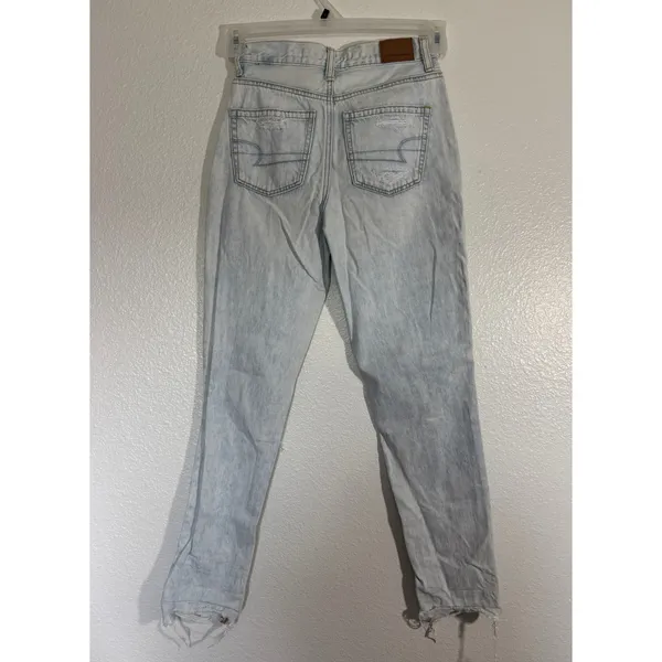 American Eagle Outfitters Women's Size 00 Distressed Light Wash Mom Jeans - Image 2