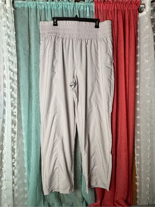Nike White Elastic-Waist Athletic Pants - Image 5