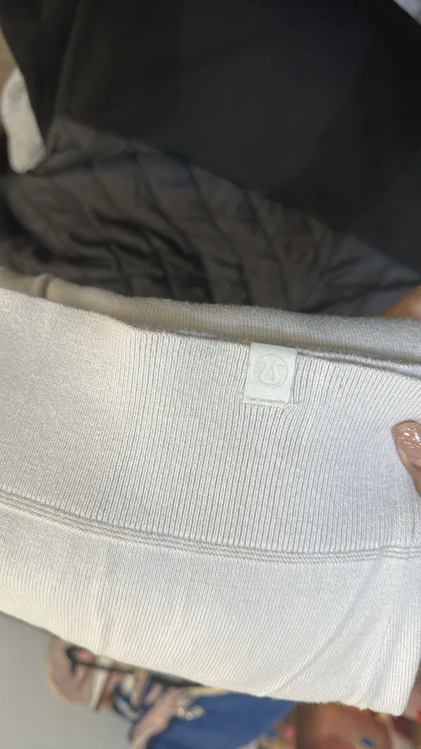 Lululemon oatmeal crewneck longsleeve cotton & cashmere sweater - Image 6