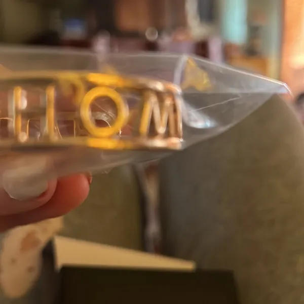 Avon Cuff Bracelet Gold - Image 4