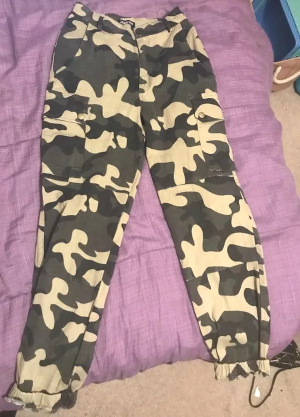 Camo Pants Green Size 6 - Image 3