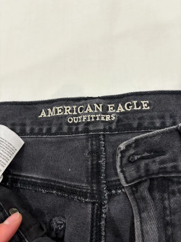 American Eagle Mom Jeans - Image 2
