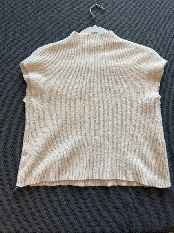 Cream Short-Sleeve Knit Sweater with Chest Pocket - Image 2