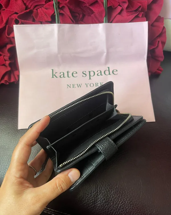 Kate Spade New York Leila Medium Compact Bifold Wallet Leather Black NWT - Image 4