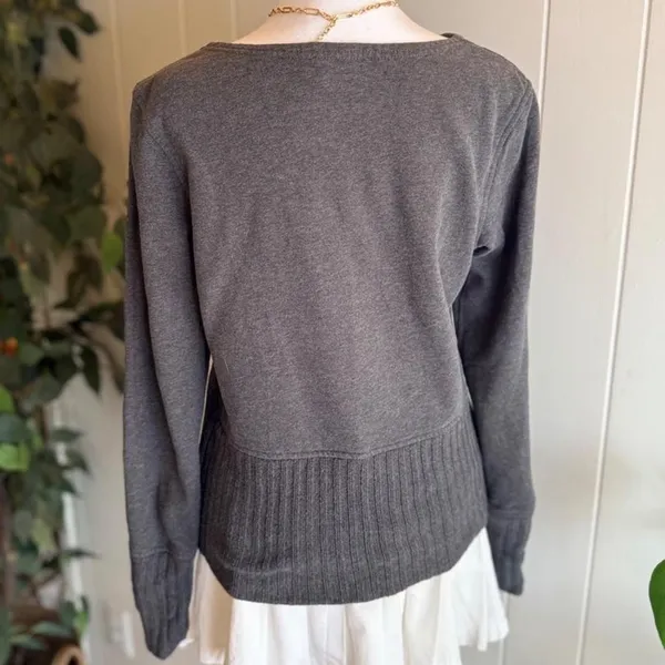 Ralph Lauren Gray Long Sleeve Sweater Ribbed Waist Women's Size Medium - Image 4