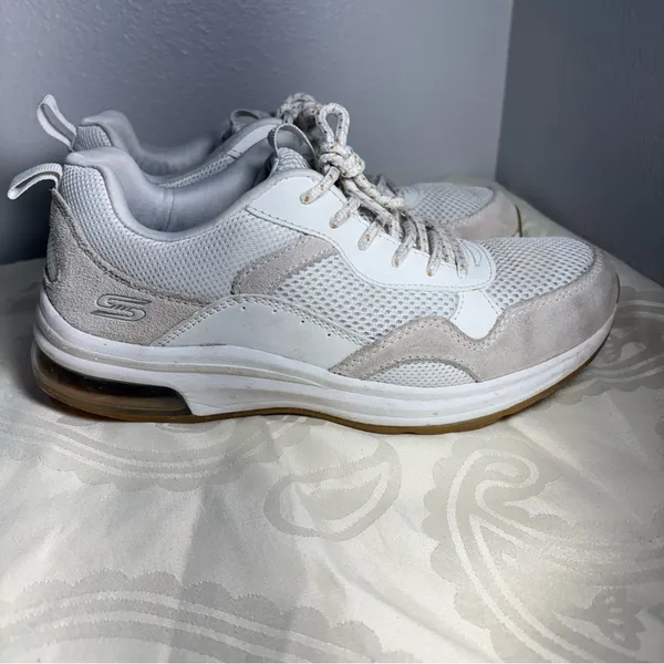 Skechers White and Light Gray Mesh Suede Lace-Up Sneakers size 8 - Image 12