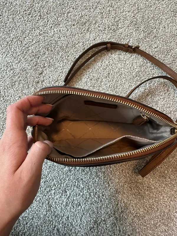 Michael Kors Crossbody Purse Leather Brown - Image 4