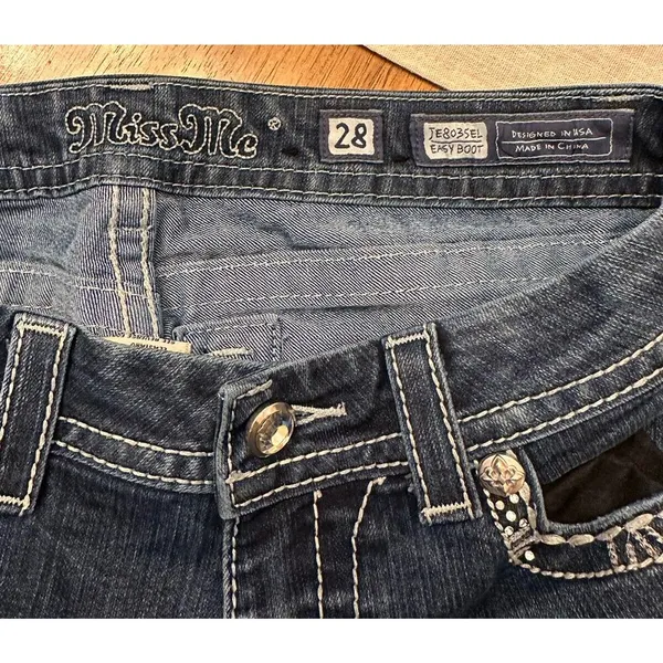Miss Me Jeans Low Rise Easy Boot Size 28 Embellished Flap Pockets Thick Stitch - Image 4