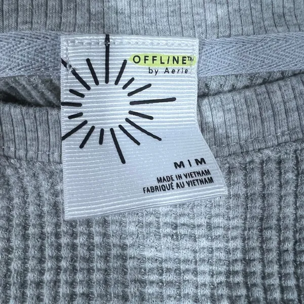 OFFLINE by Aerie Waffle Knit Cropped Short Sleeve Top Heather Grey Size M - Image 4