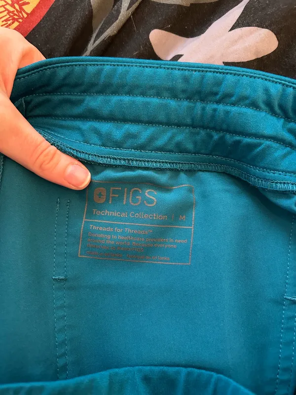 FIGS Scrub Pants Jogger - Image 4