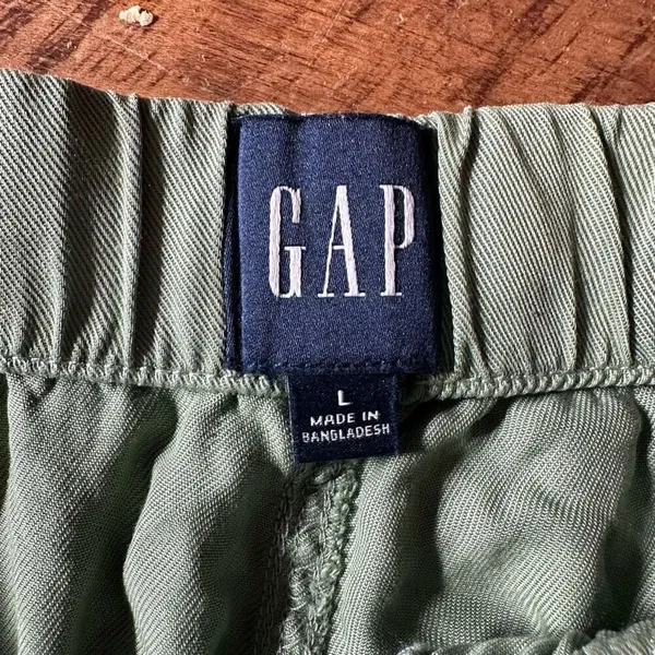 Gap green relaxed L gathered vacationcore preppy shorts - Image 2