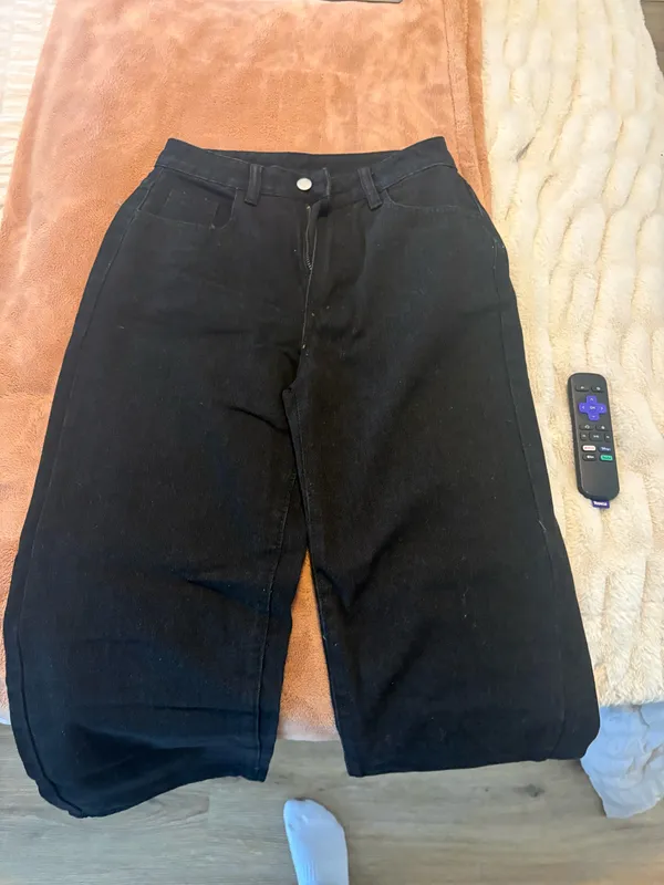 H&M Black Wide Leg Jeans - Image 2
