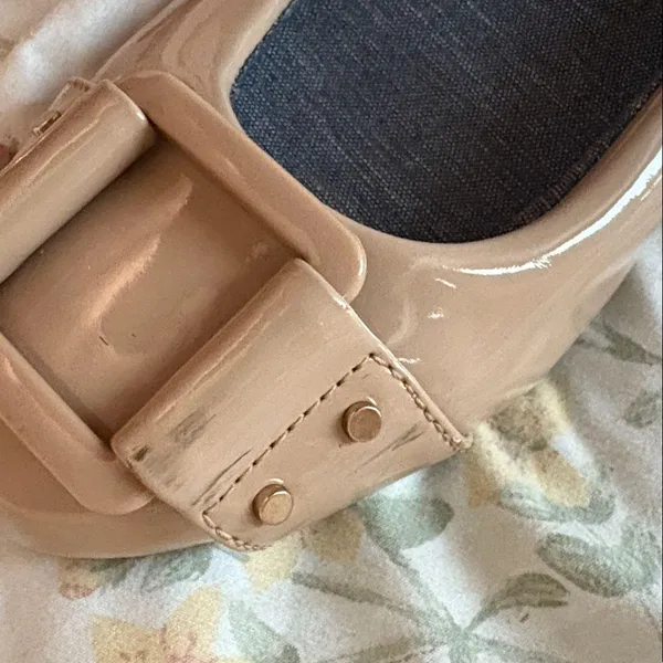 Dr Scholl’s “Glowing” Memory Foam Cool Fit Buckle Beige Flats - Image 5