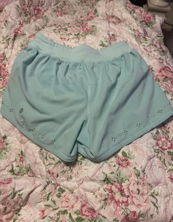 Lululemon Run: Breeze By Short *Laser Cut Aquamarine Size 2 - Image 3