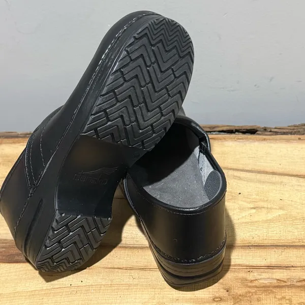 Dansko Black Leather Clogs‎ size 40/US 9.5-10 B83 - Image 10