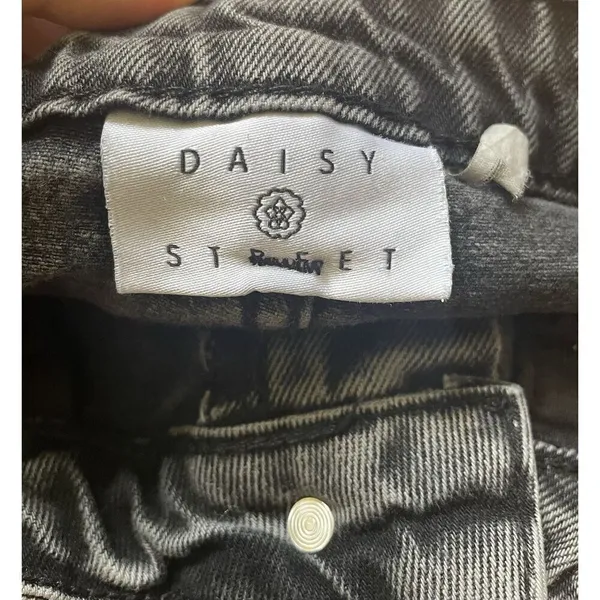 Daisy Street Star Patch Wide Leg Jeans Black Wash Grommet Detail Size US 3 - Image 2