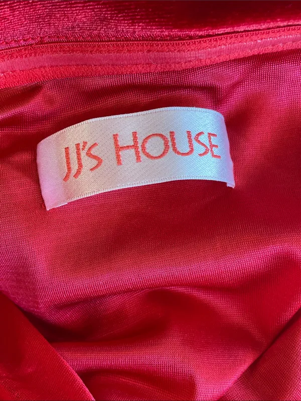 JJ's House Tazahara Red Off the Shoulder Strapless Velvet Maxi Dress - Image 8