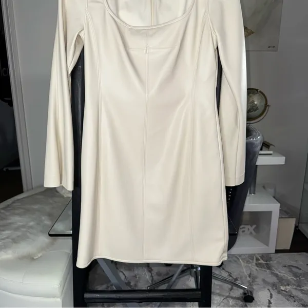 ALEXIS Vanna Ivory Cream Faux Leather Mini Dress Womens Large EUC $385 - Image 5