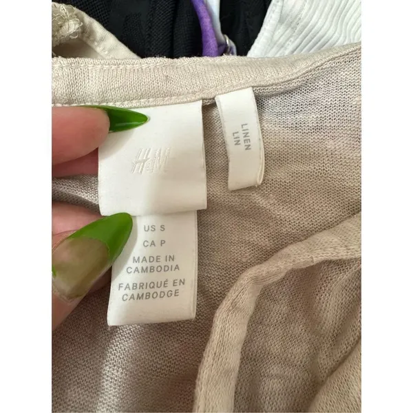 H&M tan blouse size small - Image 6
