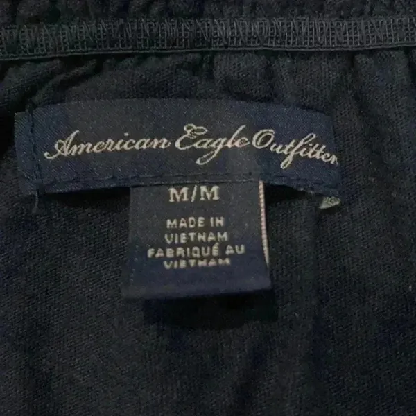 ⭐️ American eagle dark blue top in size medium - Image 3