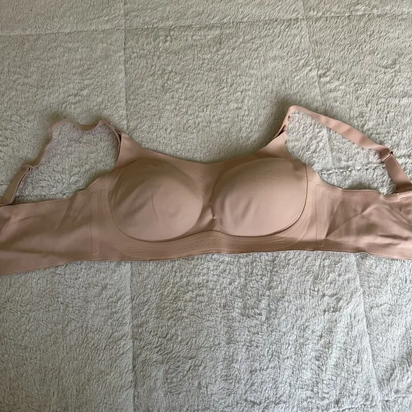 Momcozy Hands-Free‎ Nursing & Wearable Pumping Bra - Beige Large - Image 3