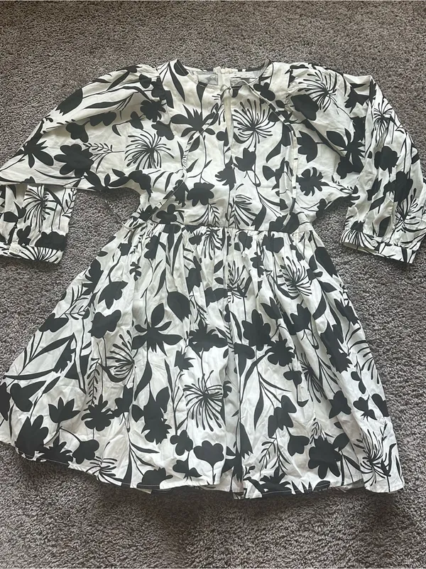 Nordstrom Black & White Floral Mini Dress - Image 2