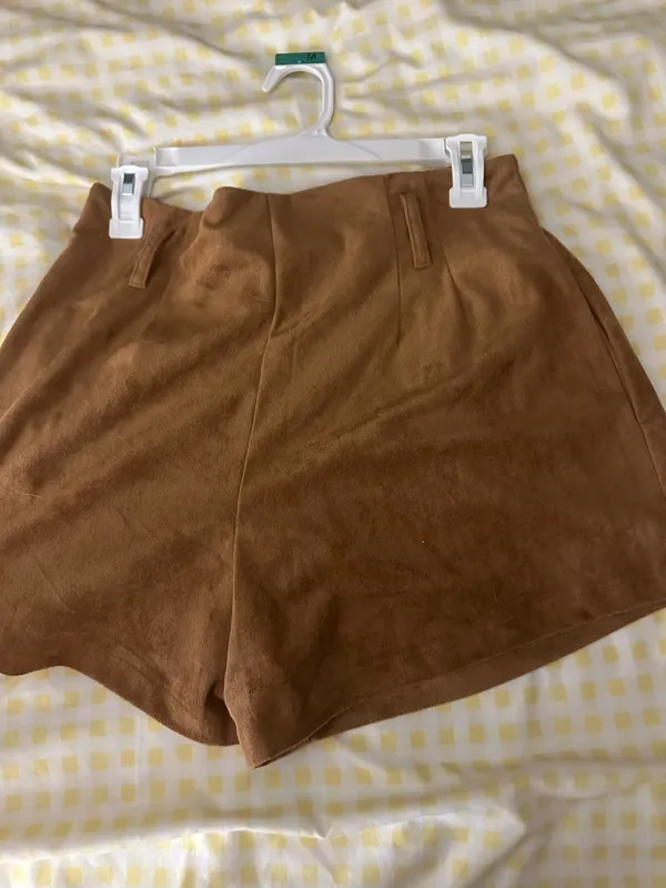 Olivaceous Suede Shorts Large - Image 2