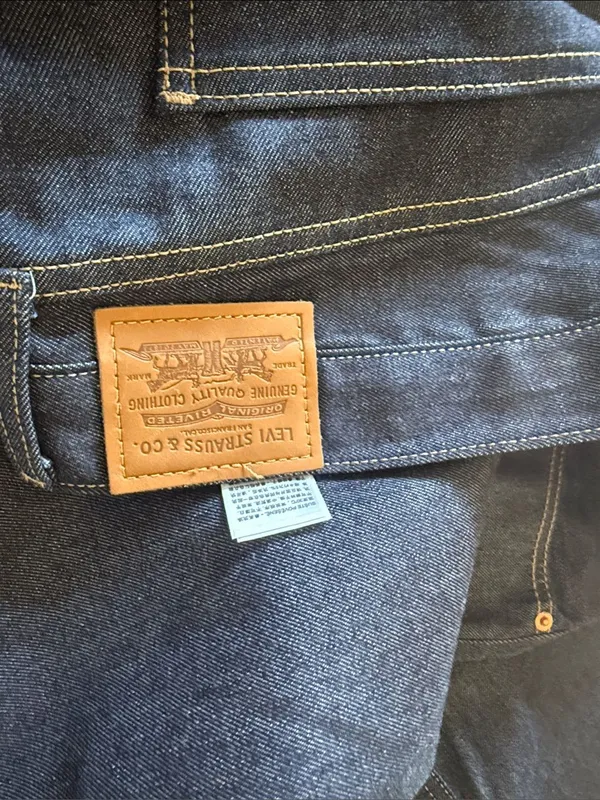 Levi's NWT High-Waist Dark Blue Denim Exposed Maxi Skirt SZ-32 pockets - Image 7