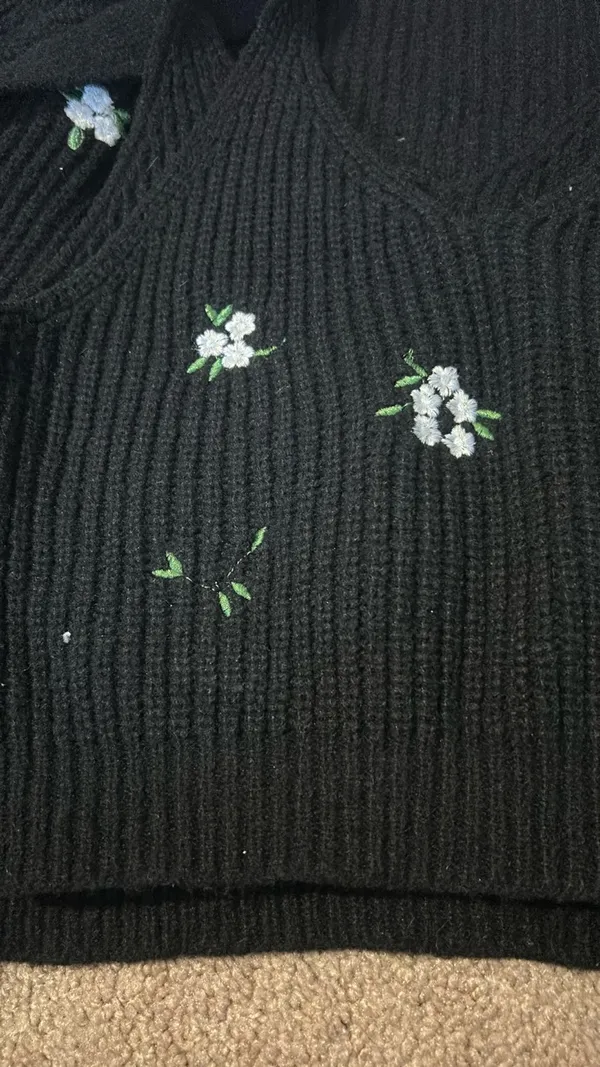 Black Floral Knit Sweater Set - Image 3