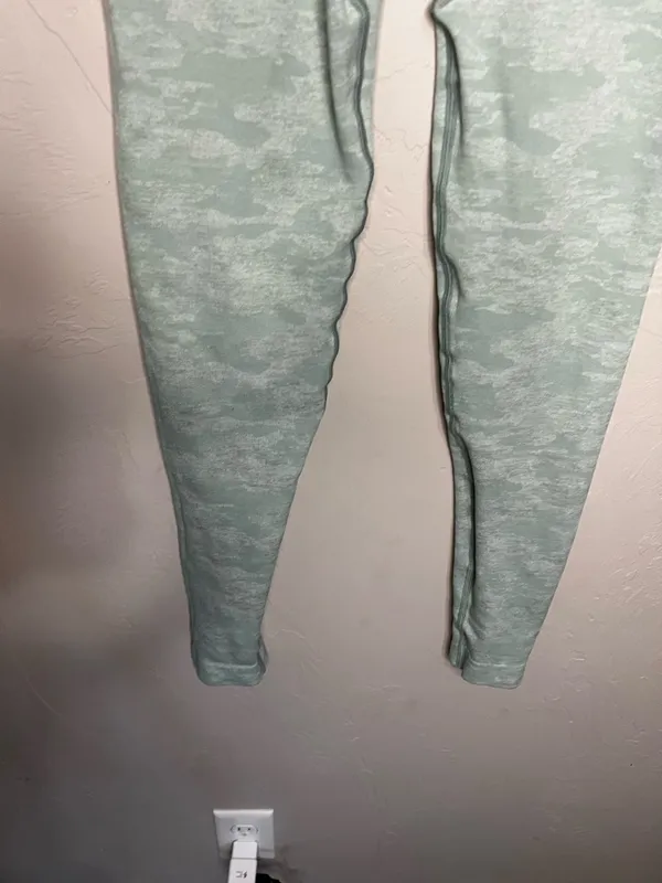 Aybl‎ Camo Sage Green Seamless High Rise Scrunch Booty Leggings - Image 5