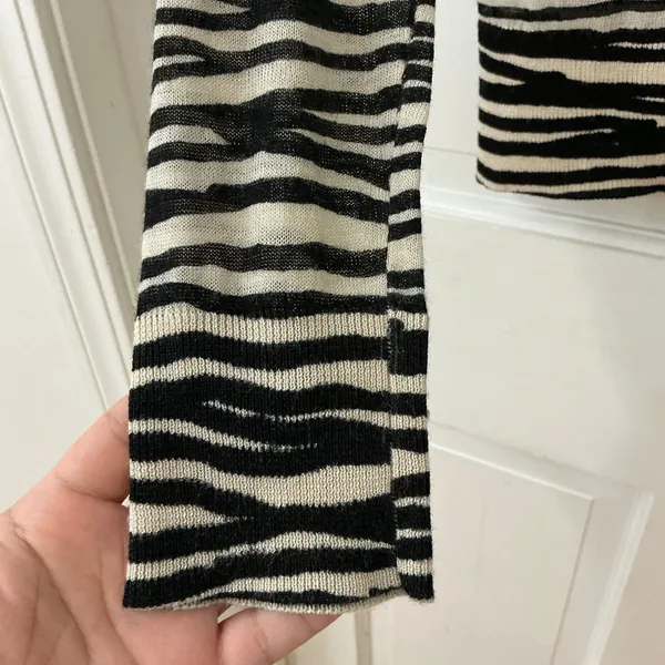 LOFT Zebra Stripe Cardigan Sweater M Lightweight Career Career Minimalist Layers - Image 3