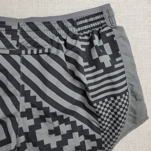 Nike Tempo Runway Lux Dri-FIT Women's M Black Gray Running Athletic Shorts - Image 5