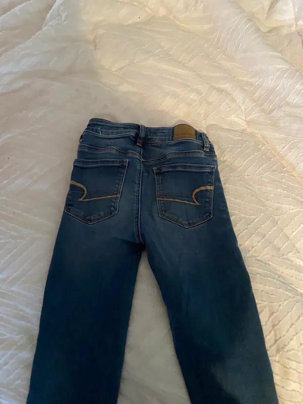 American Eagle Hi-rise Jeans - Image 2