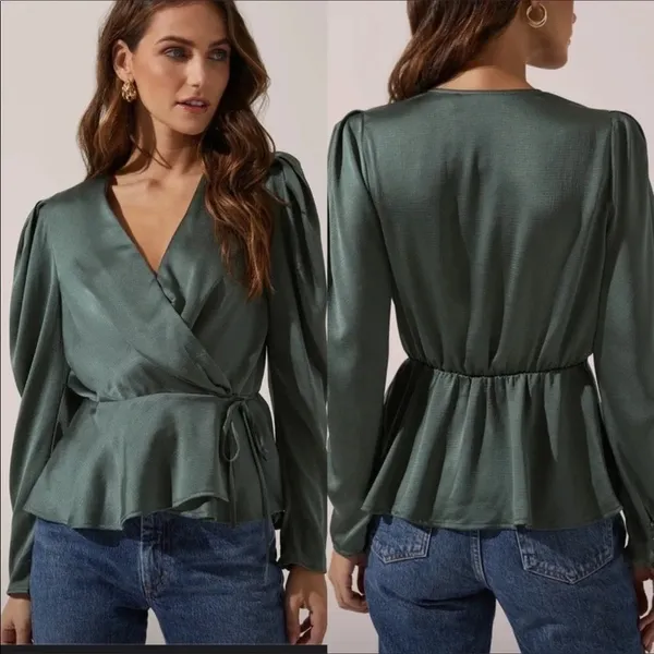 ASTR The Label Forest Green Satin Wrap Front Top Women’s Size XS NWT v6x - Image 2